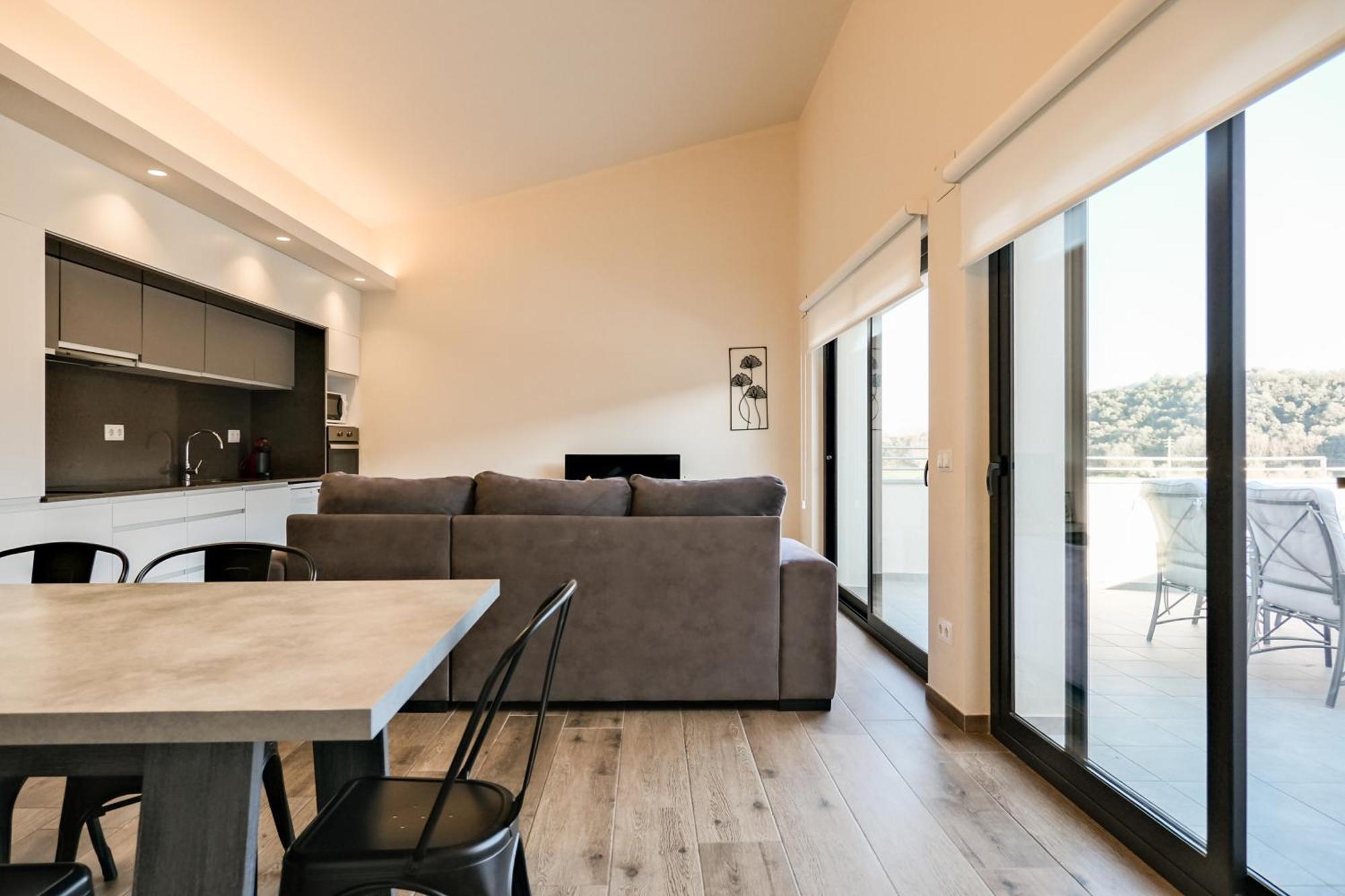 Cintet 3 Con Terraza En Apartment *